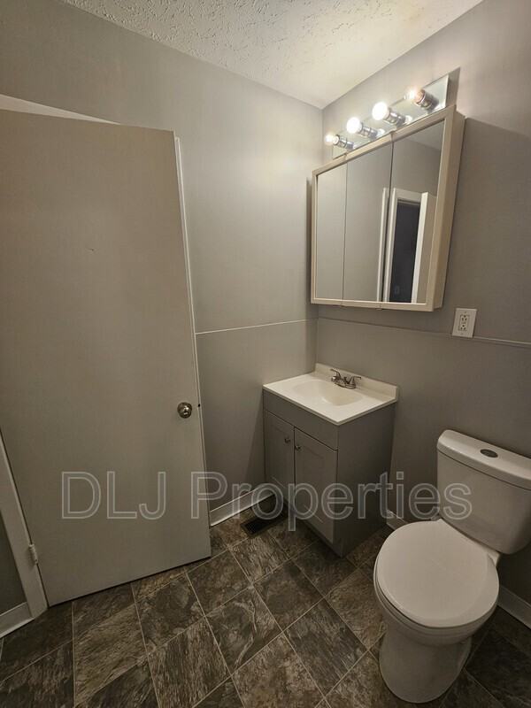 2183 W Highway 25 70 #3 - Photo 6 of 7