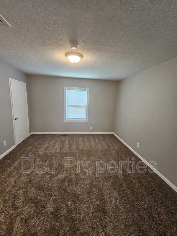 2183 W Highway 25 70 #3 - Photo 7 of 7
