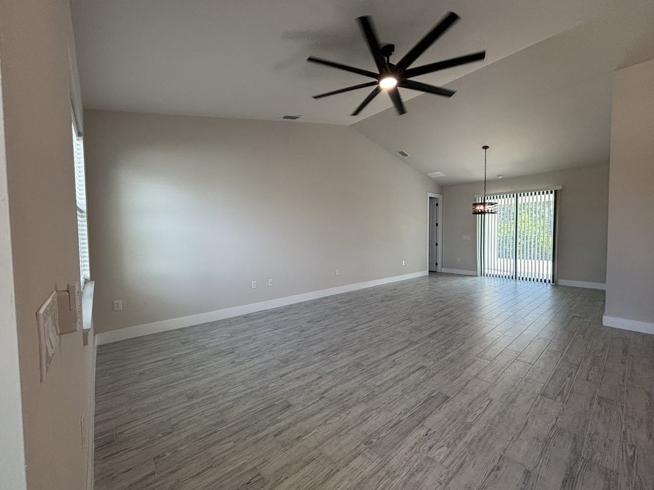 9179 Ravel St - Photo 3 of 35