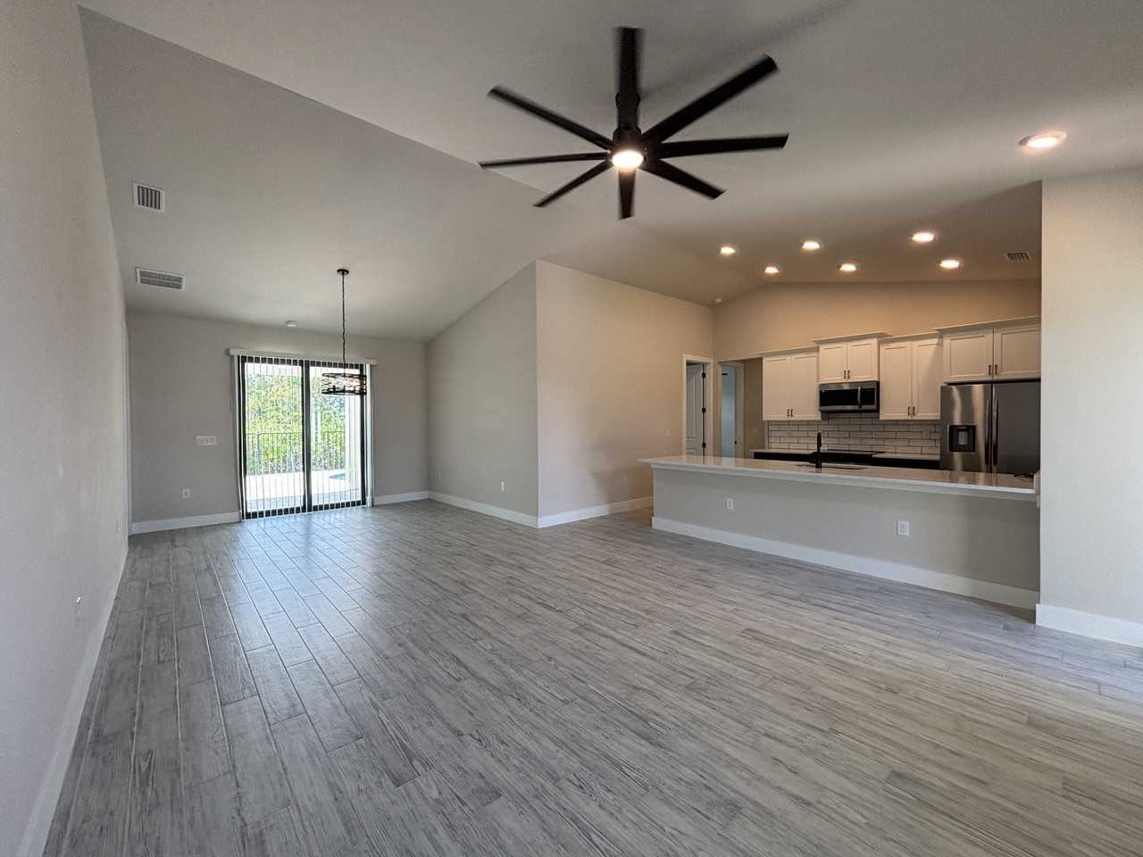 9179 Ravel St - Photo 5 of 35
