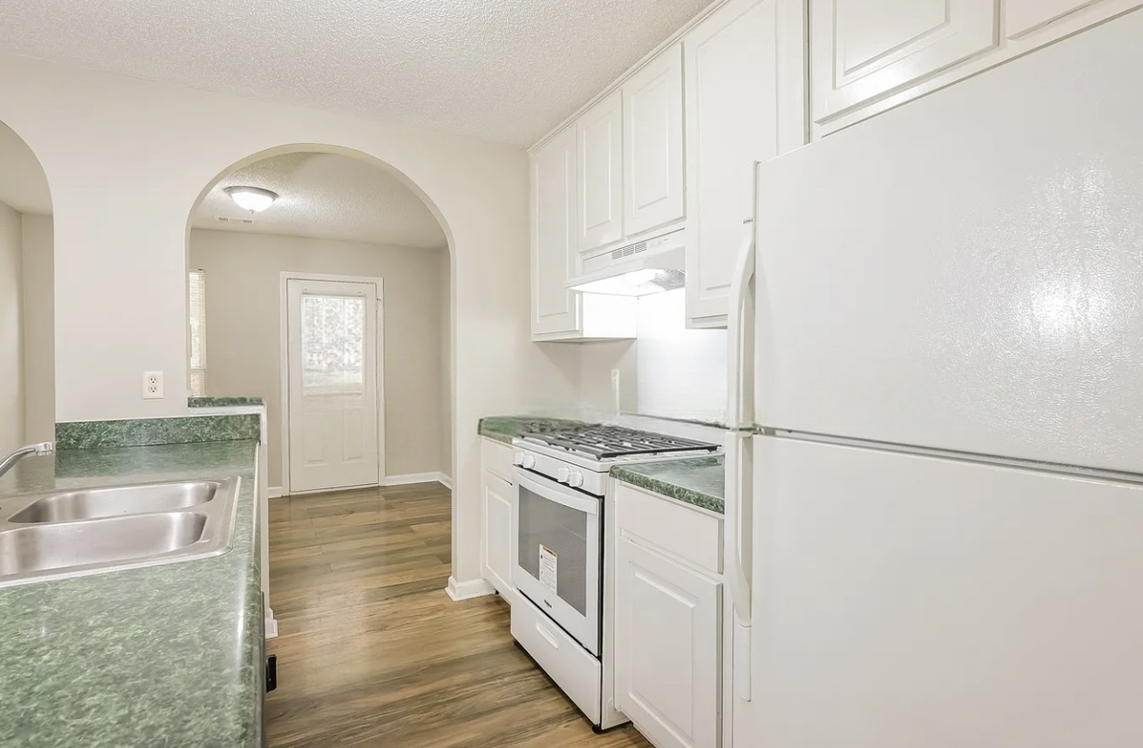 6381 Ariaal Dr - Photo 3 of 6