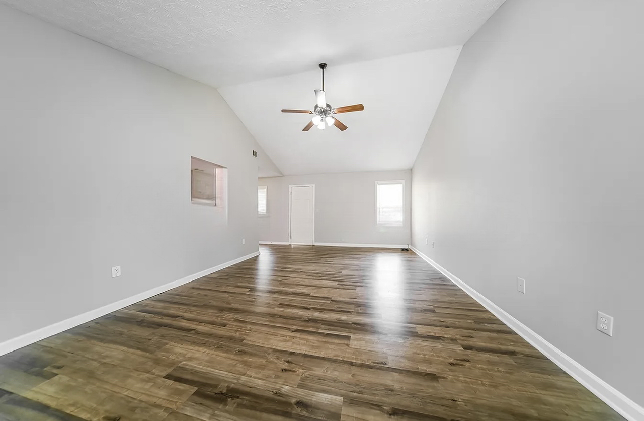 396 Arthurs Ln - Photo 4 of 6