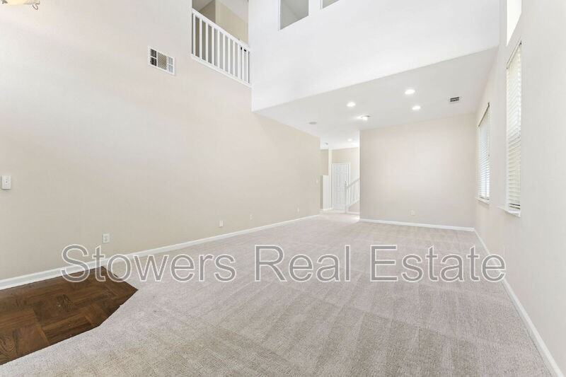 137 Woodcrest Dr - Photo 5 of 44