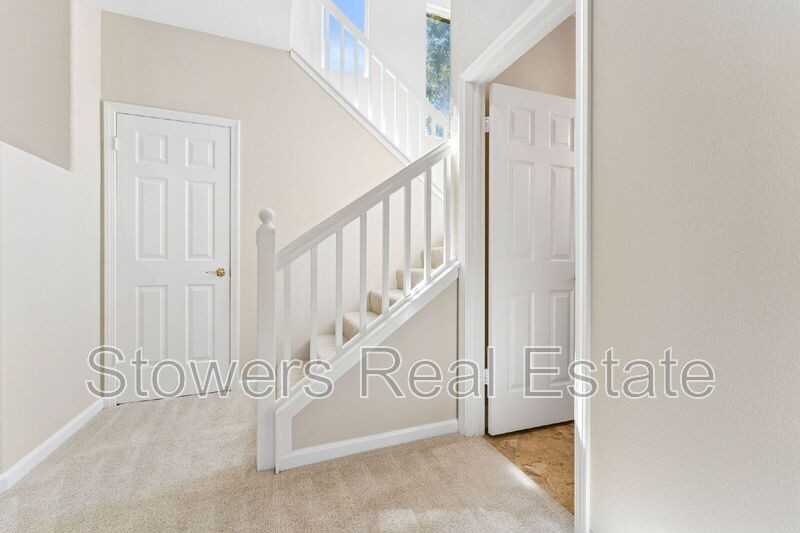 137 Woodcrest Dr - Photo 7 of 44