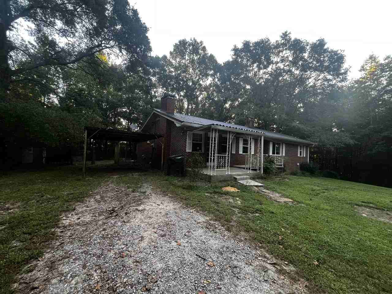 1301 Brickyard Rd - Photo 3 of 31