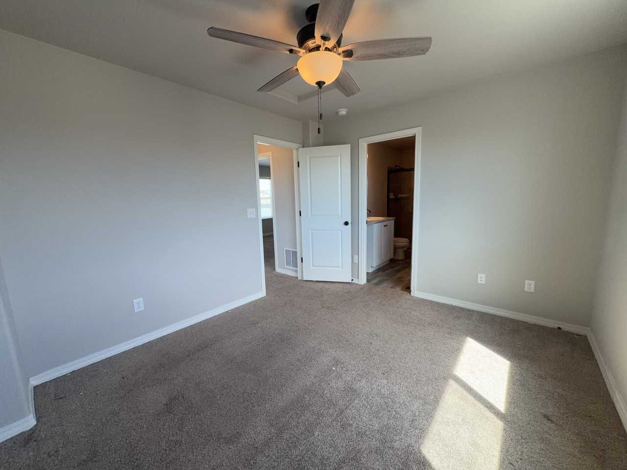 759 Endeavor Way - Photo 7 of 12