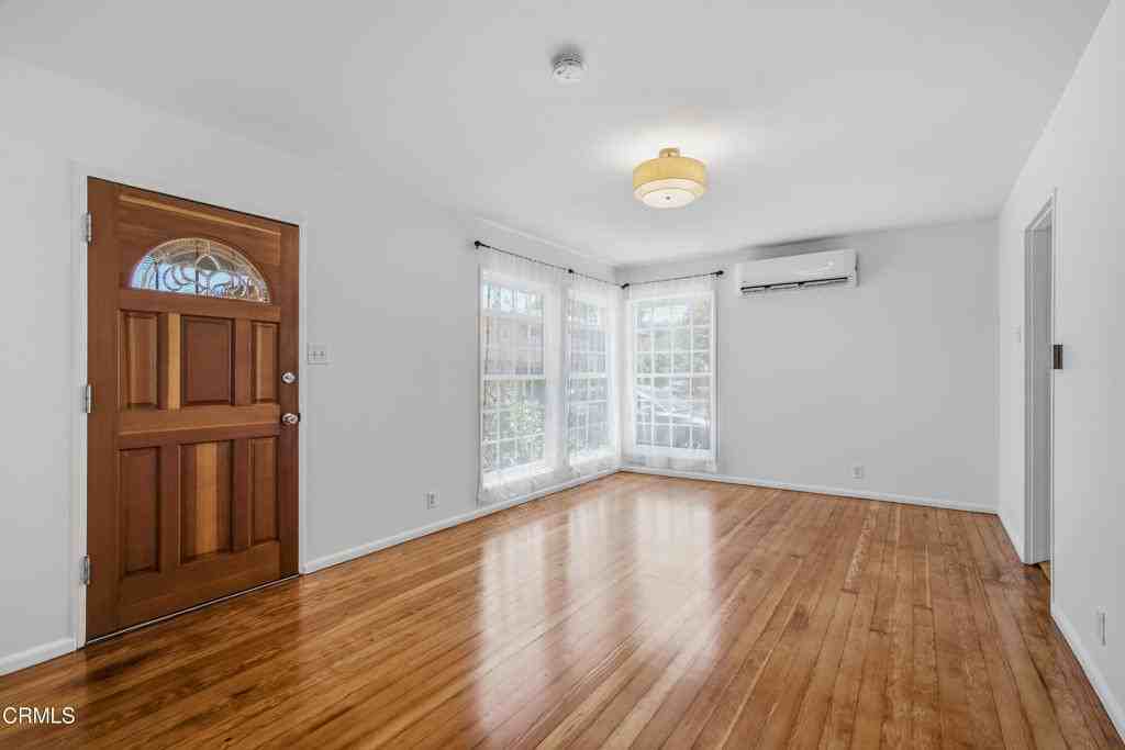 4405 Westdale Ave - Photo 7 of 28