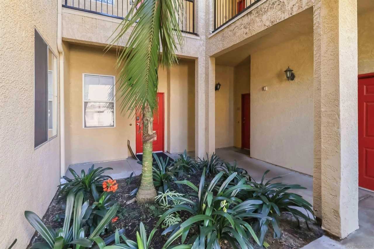 3835 Elijah Ct - Photo 2 of 38