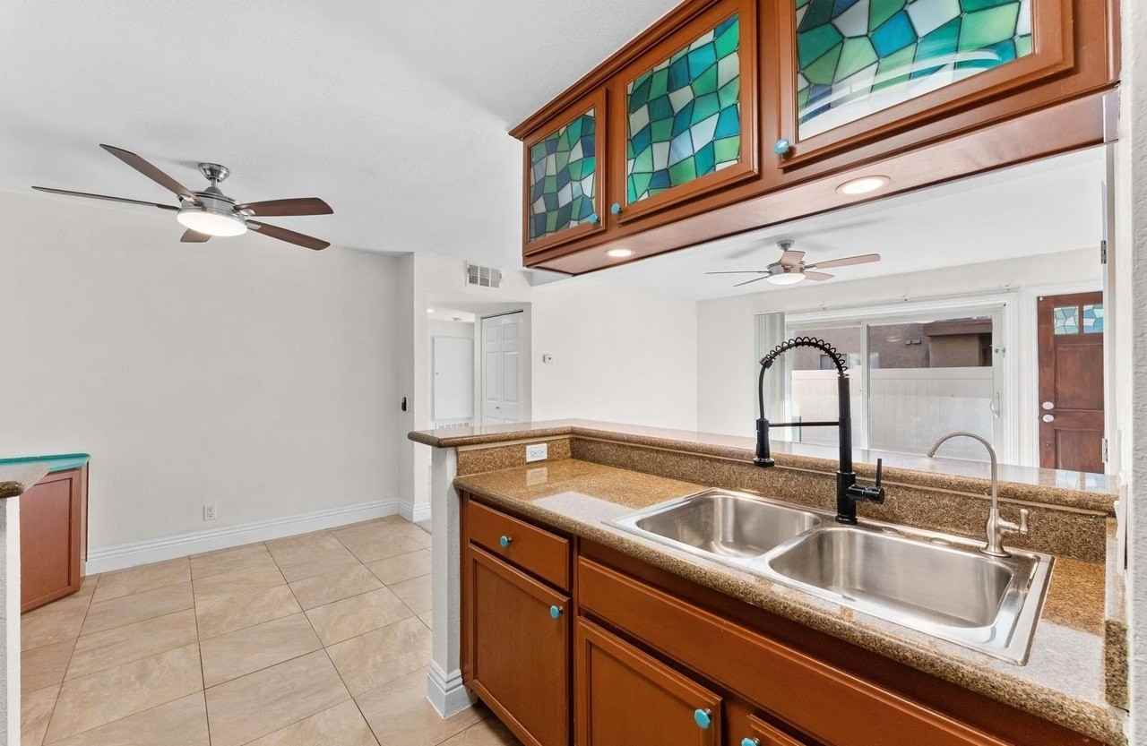 12740 Laurel St - Photo 7 of 27