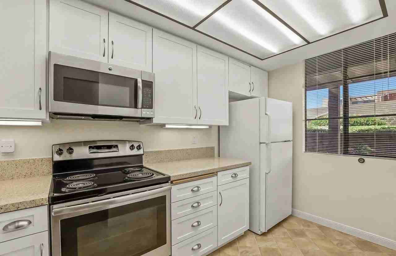 3130 Avenida De Portugal - Photo 6 of 19