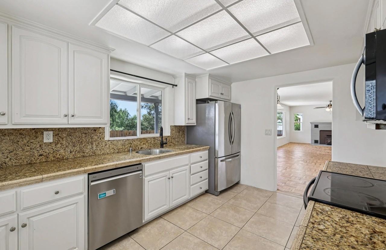 203 D St - Photo 6 of 21
