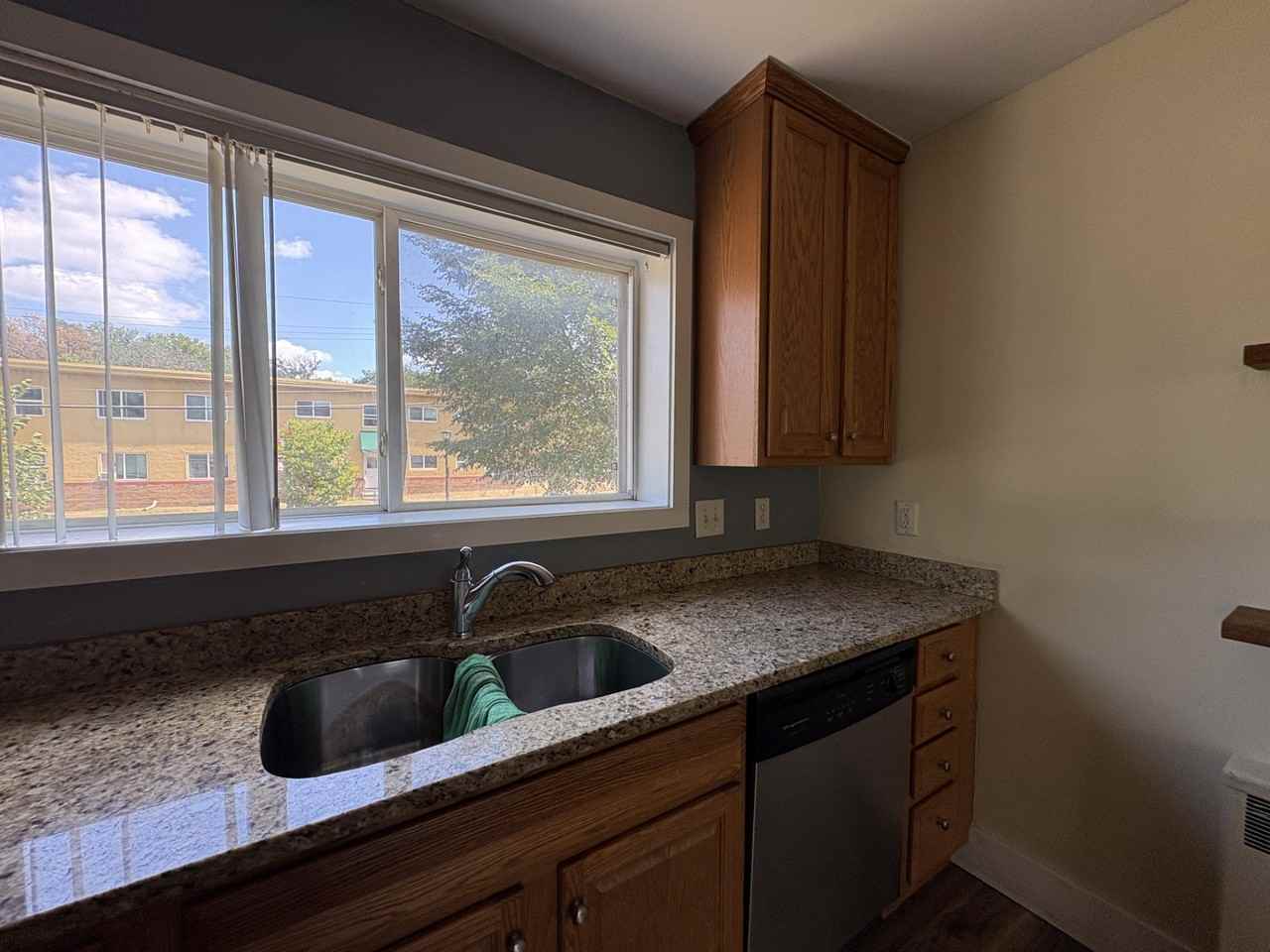 255 Birmingham St #101 - Photo 3 of 9