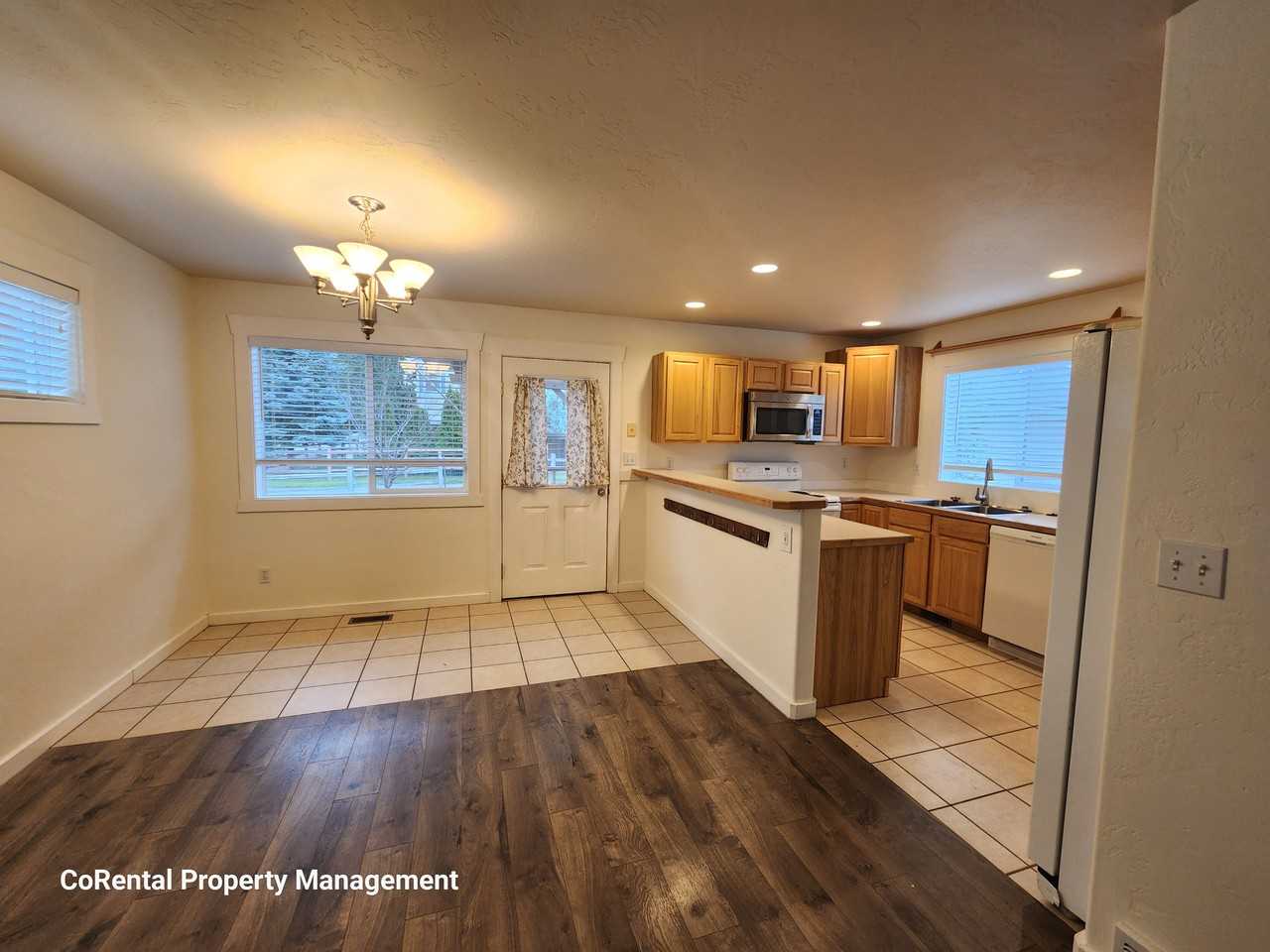 1826 Bluestone Dr - Photo 7 of 25