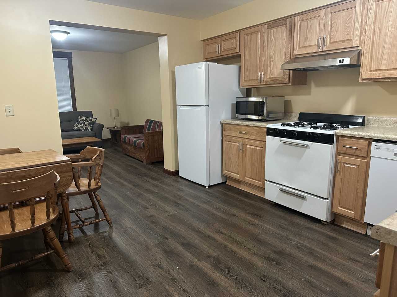 730 South St - Photo 5 of 50