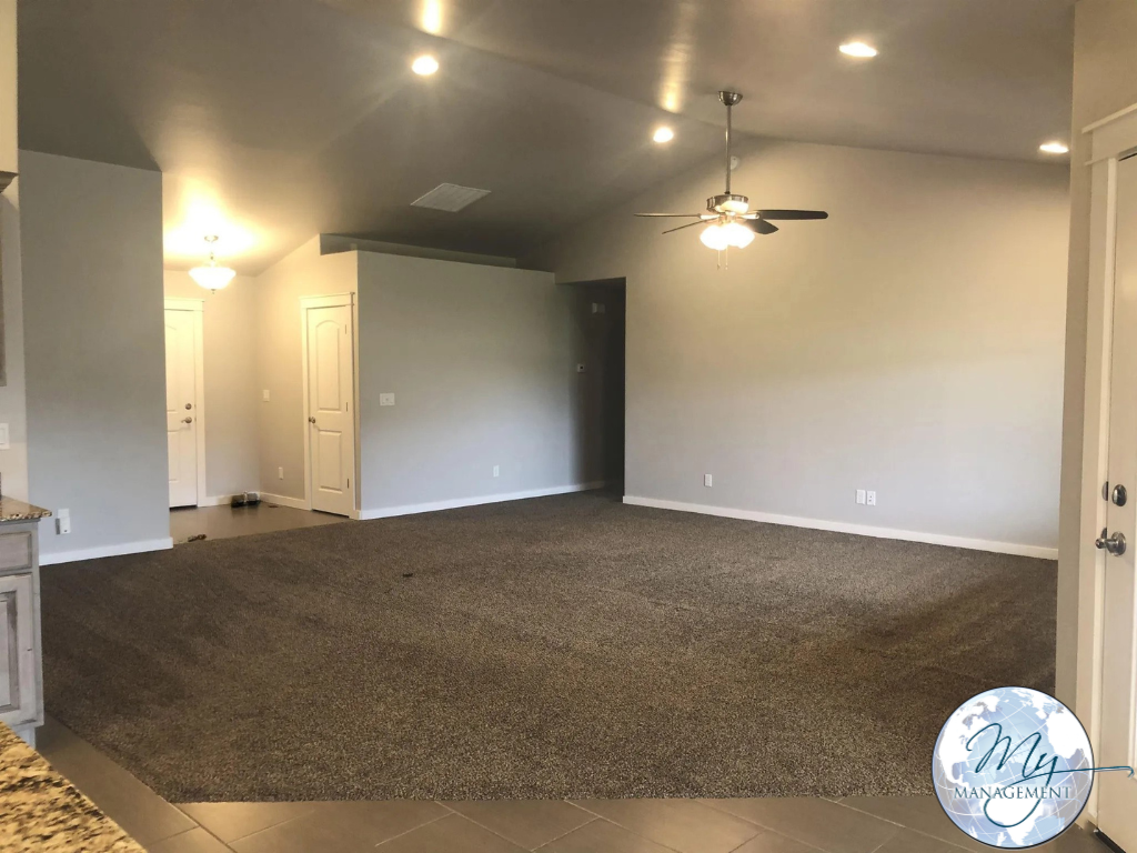 615 Lochsa Rd - Photo 6 of 13
