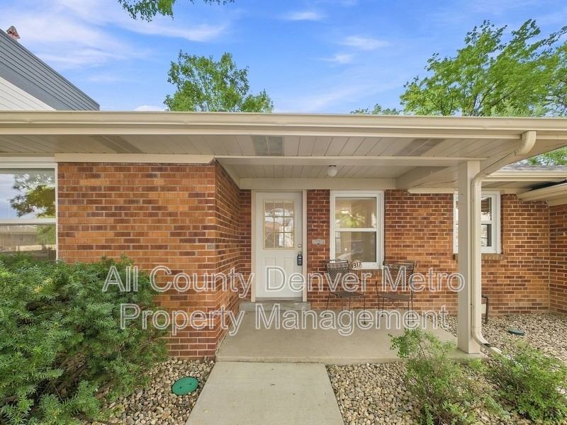 1317 Zenobia St - Photo 3 of 24