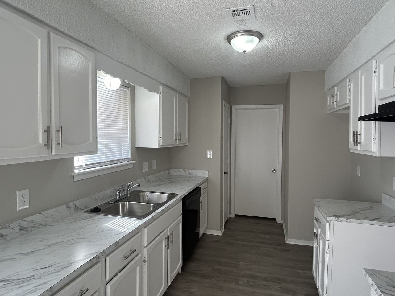536 W 147th St S - Photo 6 of 16