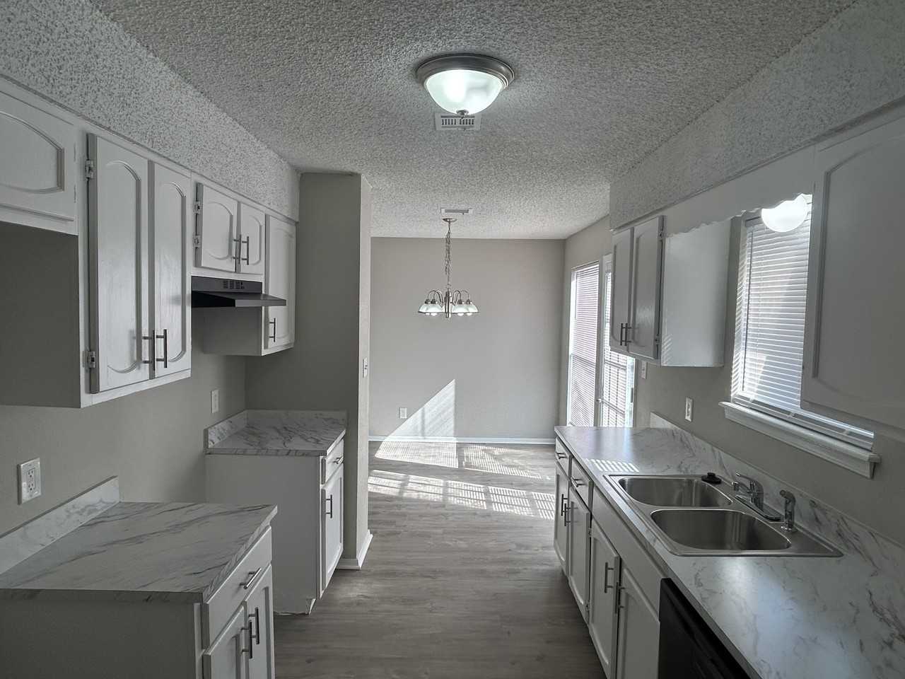 536 W 147th St S - Photo 7 of 16