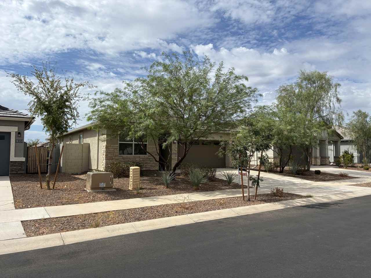 18357 W Artemisa Ave - Photo 3 of 35