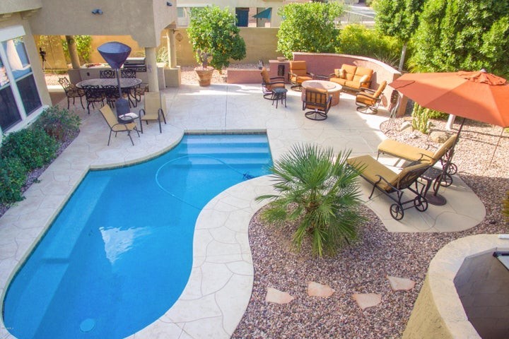12158 W Lone Tree Trl - Photo 2 of 24