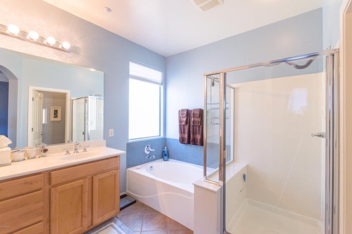 12158 W Lone Tree Trl - Photo 7 of 24