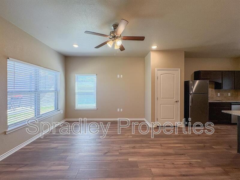 1057 Hibiscus Unit A - Photo 3 of 10