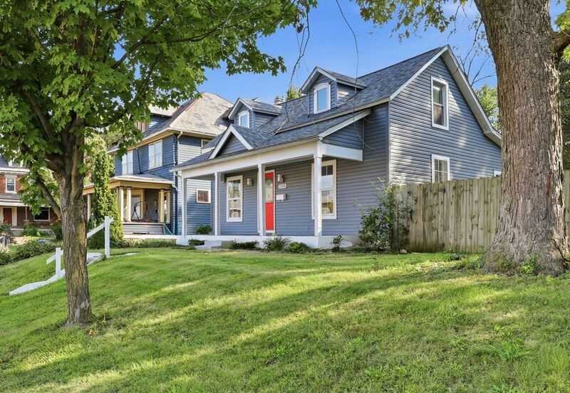 2550 East Ave - Photo 3 of 28
