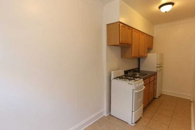 4641 N Paulina St #303 - Photo 6 of 12