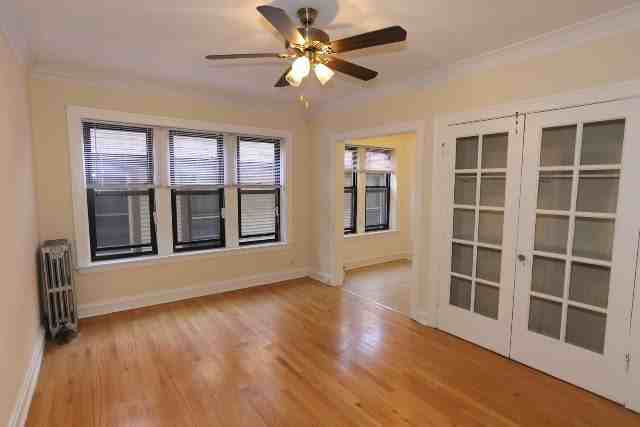 4641 N Paulina St #303 - Photo 7 of 12