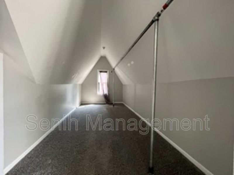 5051 Berkshire St - Photo 5 of 12