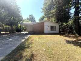 featured image of 3505 Fairview Dr