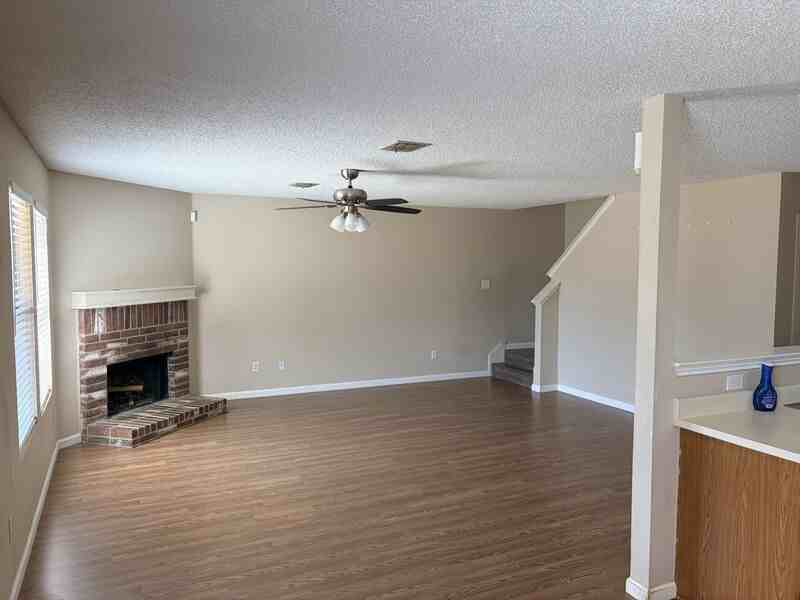 1525 Melrose Ln - Photo 6 of 24