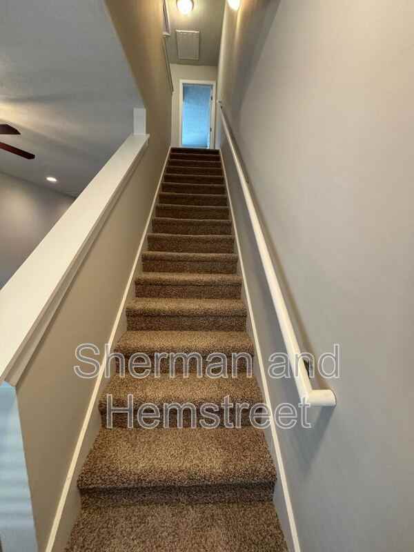 713 Tarvin Cir #713 - Photo 6 of 20