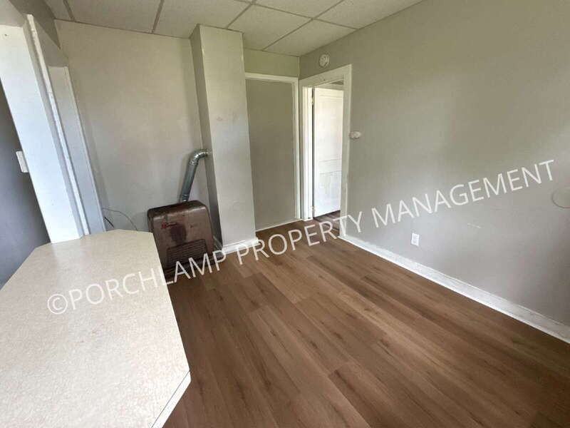 1848 Franklin St #2 - Photo 2 of 11