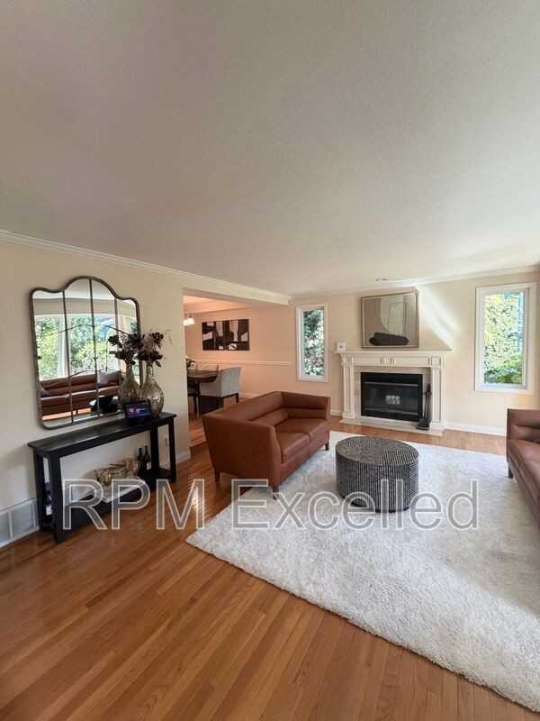 5610 S 296th Ct - Photo 6 of 43