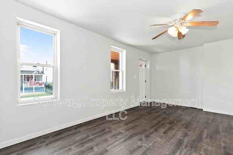 12 W 8th St - Photo 5 of 15