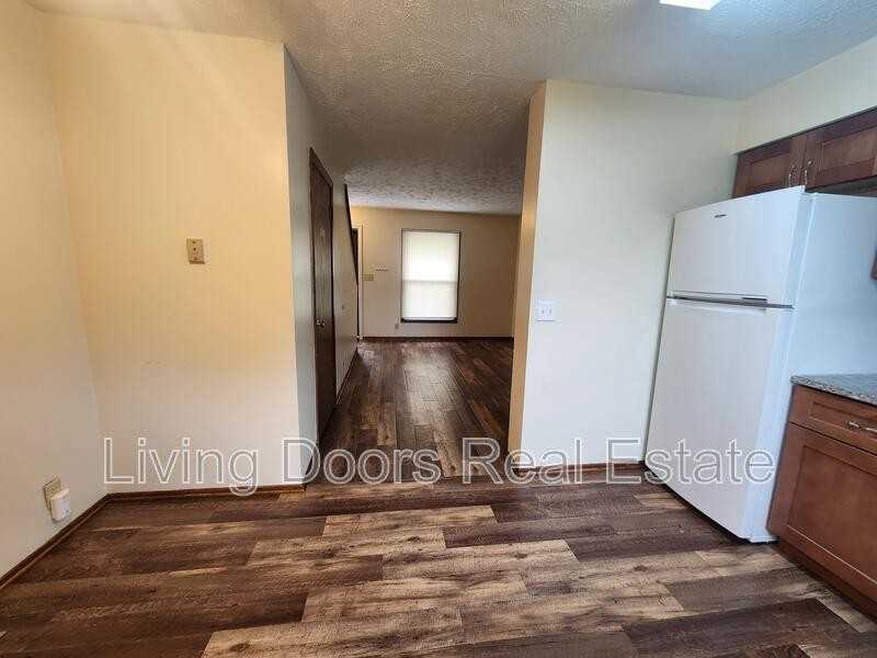 1520 David Dr - Photo 2 of 16