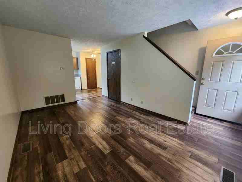 1520 David Dr - Photo 6 of 16
