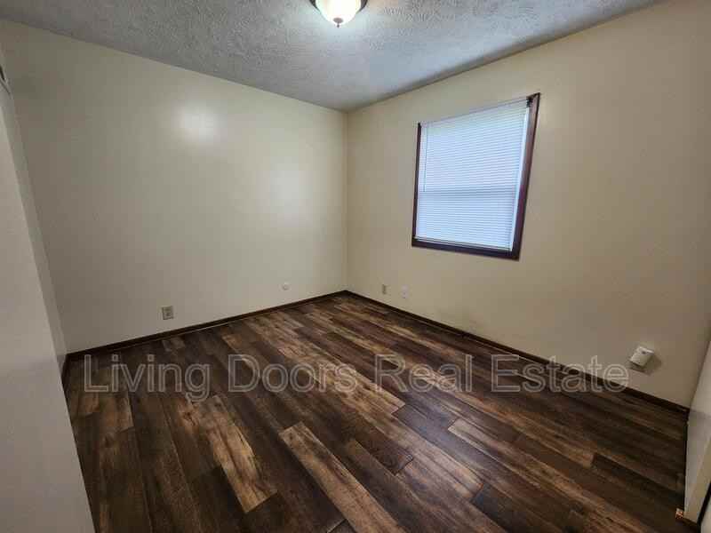 1520 David Dr - Photo 7 of 16