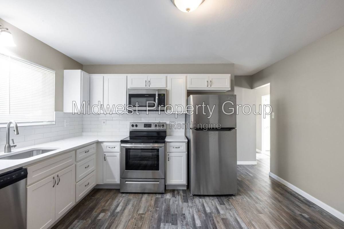1385 Saint Marie St - Photo 2 of 19
