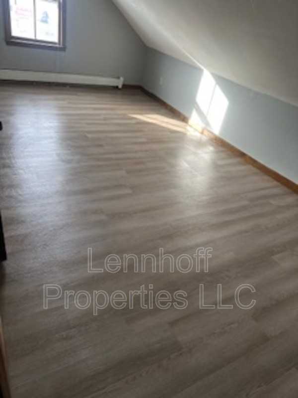 694 Middlesex St - Photo 6 of 12