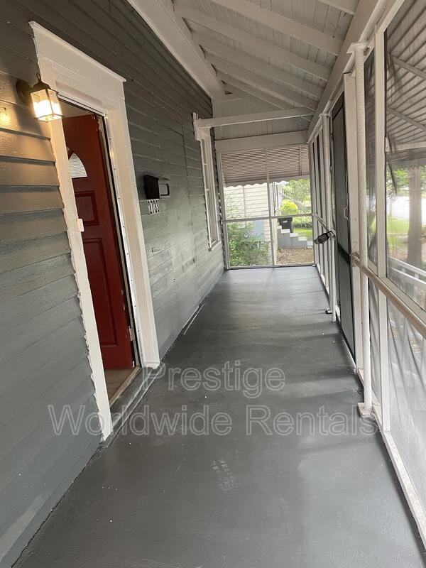 2733 Waverly Ave - Photo 7 of 8