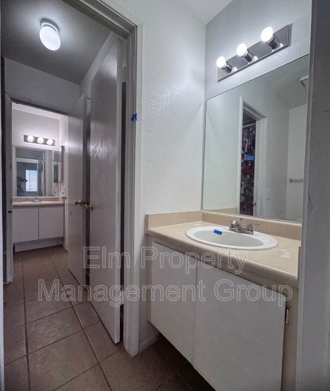 3411 Civic Center Dr #B - Photo 7 of 10