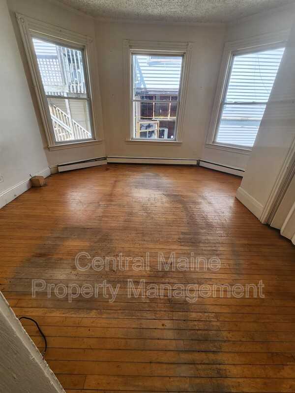 193 Holland St #1 - Photo 5 of 6