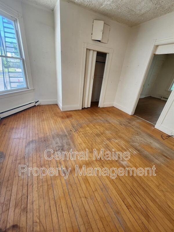 193 Holland St #1 - Photo 6 of 6