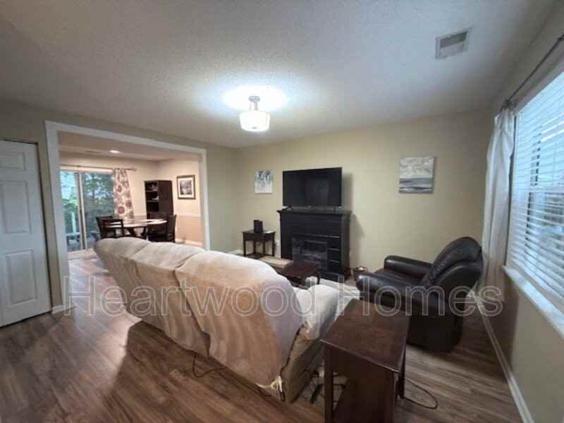 264 Orchard Hill Dr - Photo 5 of 41