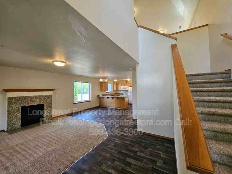 5236 N Harvard St - Photo 4 of 37