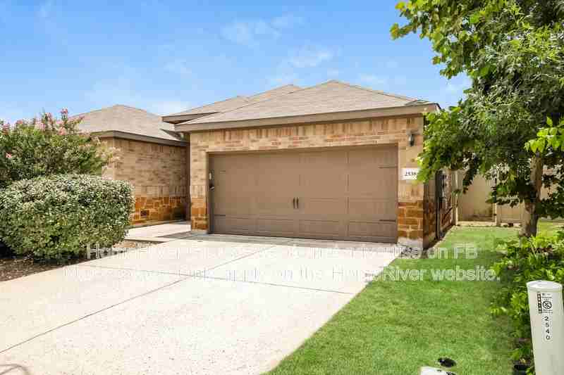 2538 Pahmeyer Rd - Photo 2 of 18
