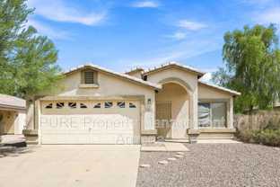 8952 E Birchwood Cir - Photo 1 of 1