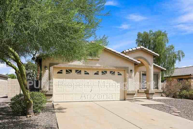 8952 E Birchwood Cir - Photo 2 of 31